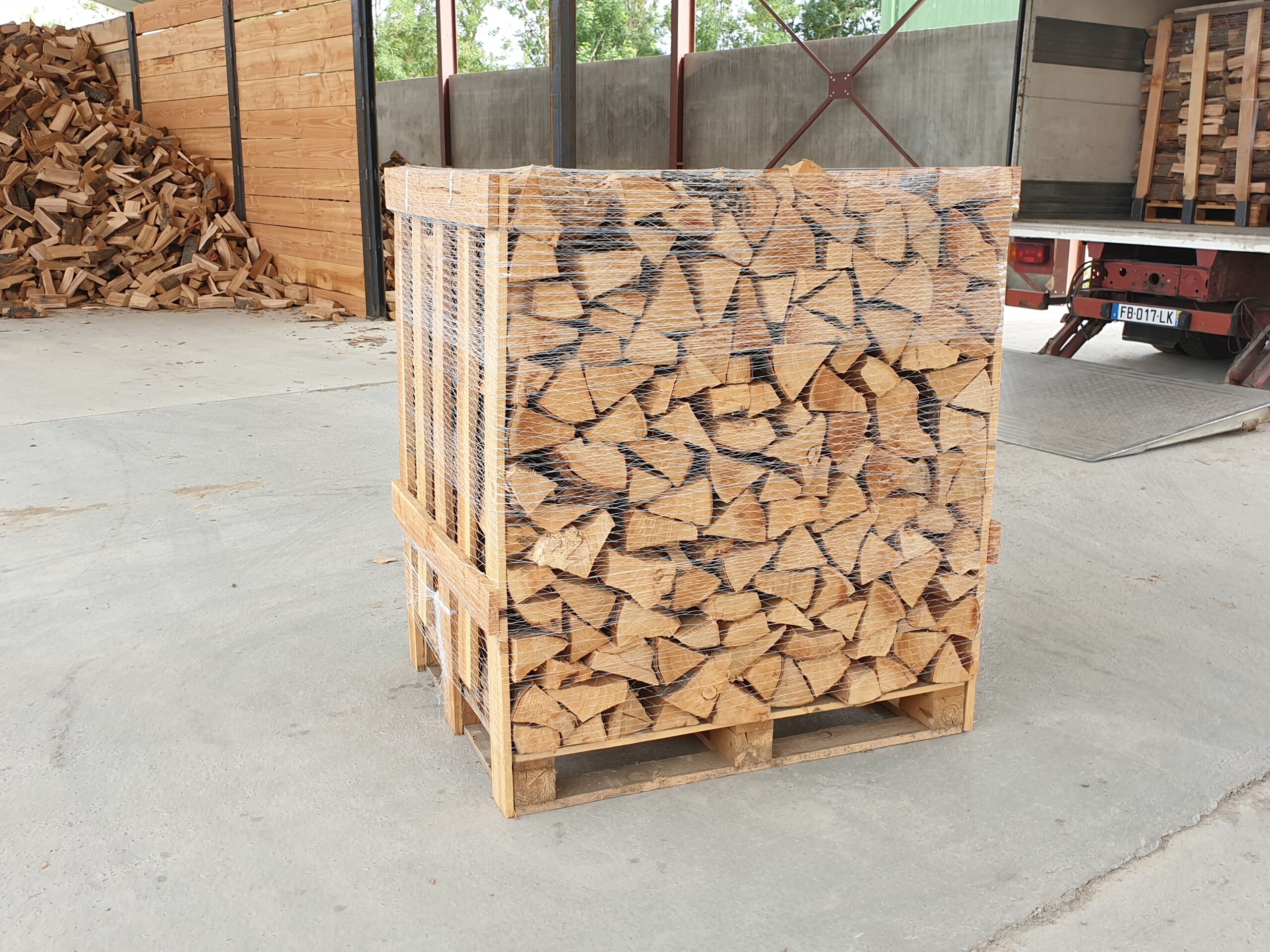 Bois de chauffage en palette